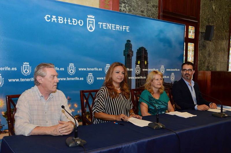 FOTO 3 Presentación T.E. Tenerife en Cabildo Insular 2014