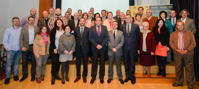 Bankia y Caja Canarias apoyando la labor del Teléfono de la Esperanza en Canarias