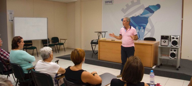 Conferencia en el Centro de Entidades de Voluntariado de Tenerife, ¿Cómo mejorar tu confianza y comunicación con los demás?
