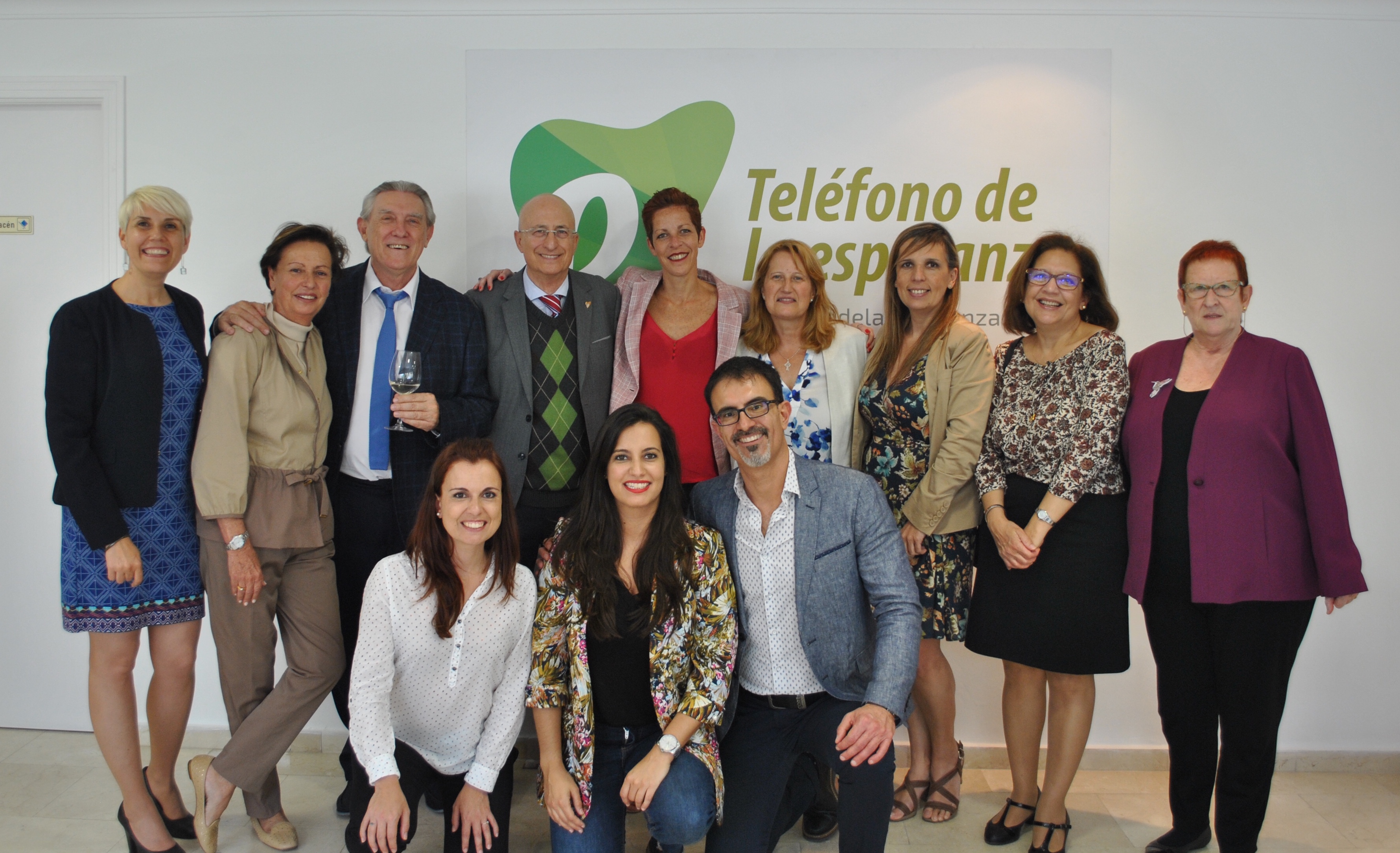 Evaluación equivocado Ahorro EL PRESIDENTE DE LA ASOCIACIÓN INTERNACIONAL DEL TELÉFONO DE LA ESPERANZA  INAUGURA LA NUEVA SEDE DE TENERIFE | Teléfono de la Esperanza Canarias