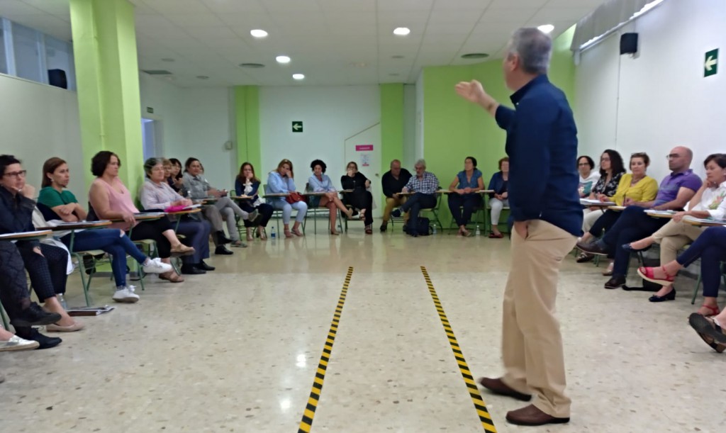 Gonzalo Naranjo durante el taller