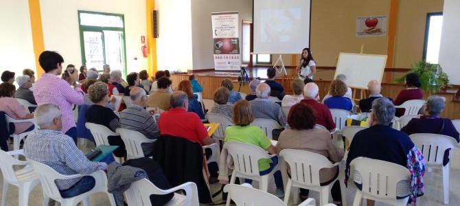 Teléfono de la Esperanza imparte un taller práctico para voluntari@s de acompañamiento en soledad