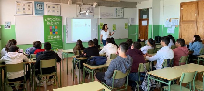 Teléfono de la Esperanza en la Semana de la Solidaridad del IES Telesforo Bravo de Tenerife