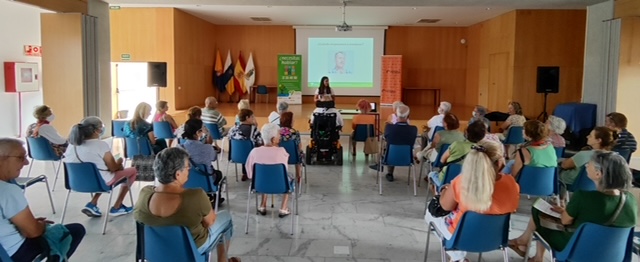 Relaciones Saludables y Envejecimiento Activo: charla de Teléfono de la Esperanza y Fundación Amurga en el Sur de Gran Canaria